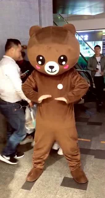 网红熊被老板训了,老板的训斥成为成长契机