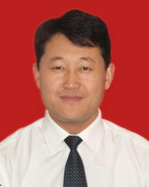 韩明星卧室,揭秘明星卧室的时尚与温馨